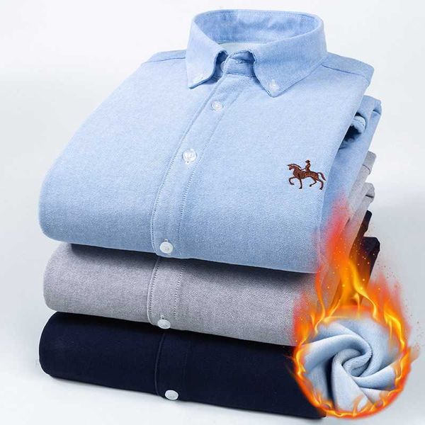 Camicia a maniche lunghe di papà Autunno e inverno Business Leisure Ricamo Nuova calda fodera in tessuto Oxford ispessito in peluche da uomo