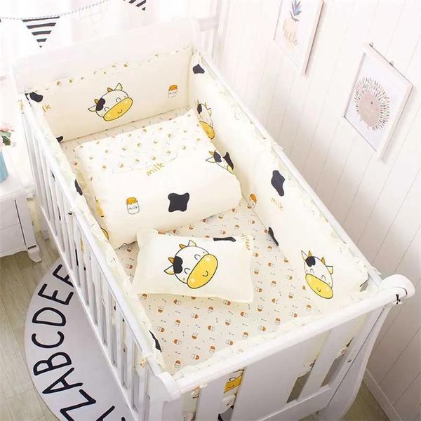 Schienen 60 * 120 cm Babybett Stoßstangen Säuglingsbettwäsche-Set Beinhaltet Baumwolle Babybett Stoßstange + Bettlaken Jungen Mädchen Krippe Bettschutz ZT35 211025