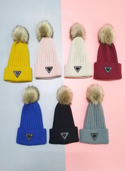 Mode Winter Beanies caps Hüte Für Frauen Männer im freien motorhaube mit echten Waschbären Pelz Pompons Warme Mädchen Kappe snapback frau pompon sk4724131