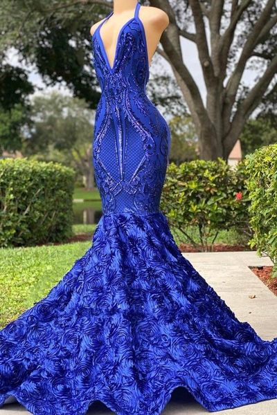 Eleganti fiori di pizzo a cascata blu royal Abiti da ballo Sirena sexy Scollo all'americana Appliques Paillettes Abiti da sera lunghi in raso Abiti da festa senza schienale