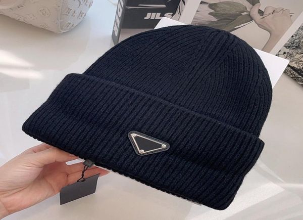 Gorro de rabo de cavalo caixa de chapéu Mulheres óculos de proteção corante Chunky Knit Grosso lã quente gorro de pele sintética Pom Gorros Chapéus Femininos Loub bob de luxe Cappelli beenie4926273