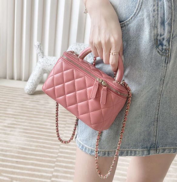 Luxury Designer Women Handbag 10A Mirror quality Sheepskin Cosmetic Bags Small Vanity Case CCC41243