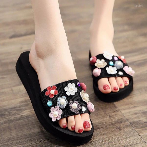 Hausschuhe Plus Größe Blume Keile Sommer Marke Perle Kristall Pailletten Creepers Muffins Rutschen Rutschfeste Strand Frauen Flipflops 41 42