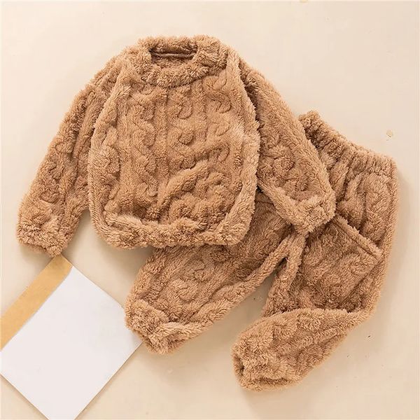 Pigiama per bambini Autunno Inverno Flanella Calda per bambini Servizio a domicilio Completo da due pezzi Ragazzi e ragazze Peluche in tinta unita 231226