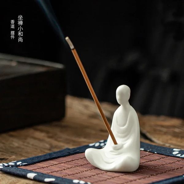 Criativo branco cerâmica yoga menina figura incenso cones toalha incenso vara titular escritório kongfu chá pet decoração de casa 231225