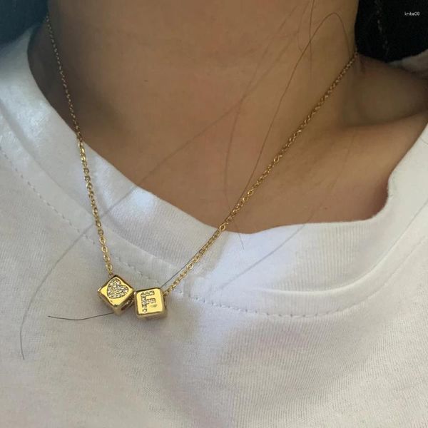 Anhänger Halsketten Einfache kleine 8 mm quadratische Perle Anfangsbuchstabe Herz Halskette trendige Goldfarbe CZ Alphabet Charm Edelstahlkette