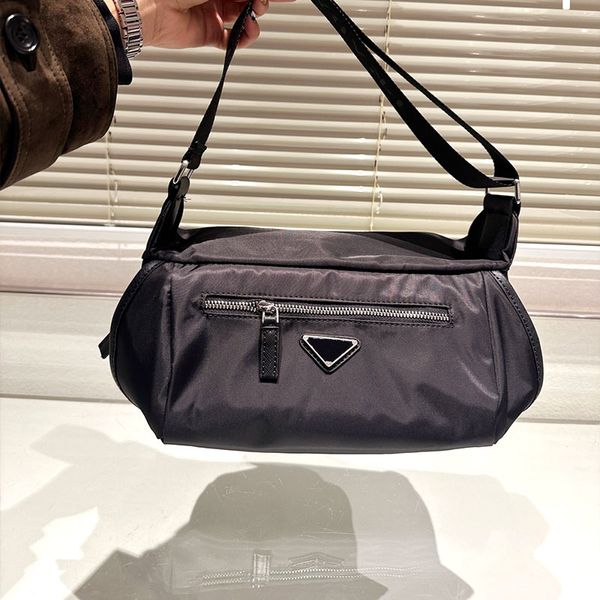 Модельерская сумка Новейшая доступная водонепроницаемая ткань премиум-класса для мужчин и женщин, нейлоновая сумка через плечо размером 28X16 см.