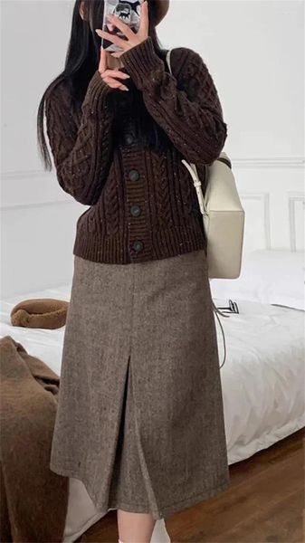 Maglioni da donna Maglione da donna Decorazione con paillettes Crochet intrecciato autunno O-Collo Cardigan lavorato a maglia monopetto