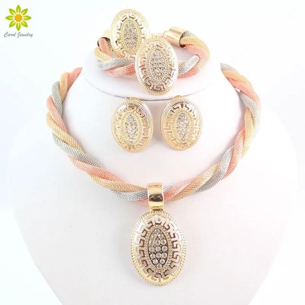 Set da donna Dubai Vintage Luxury Crystal Design ovale Collana Orecchini Strass Set di gioielli da sposa africani