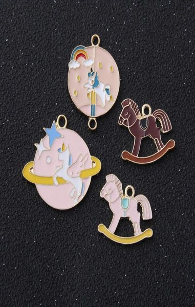 Altın Unicorn Charms Alaşımlı At Seryetleri DIY takı Aksesuarları için Kolye Bilezik Yapımı Bulguları1381479