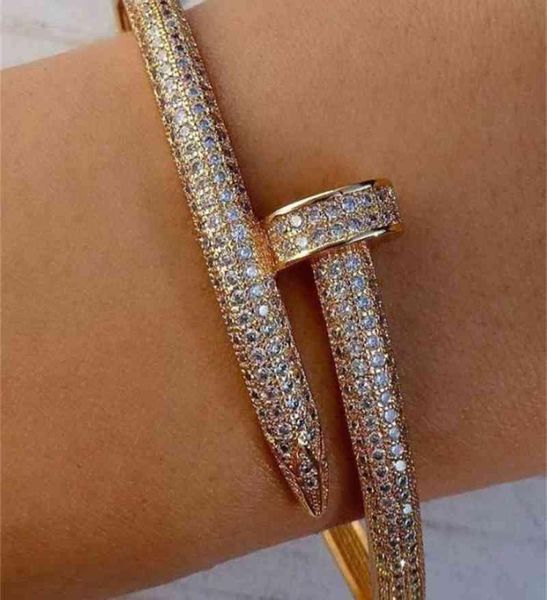 2021 Luxus 18K Gold bedrucktes Kupfer Schlangenschraube Armreif vergoldet Diamant Damen Nagelarmband3211545