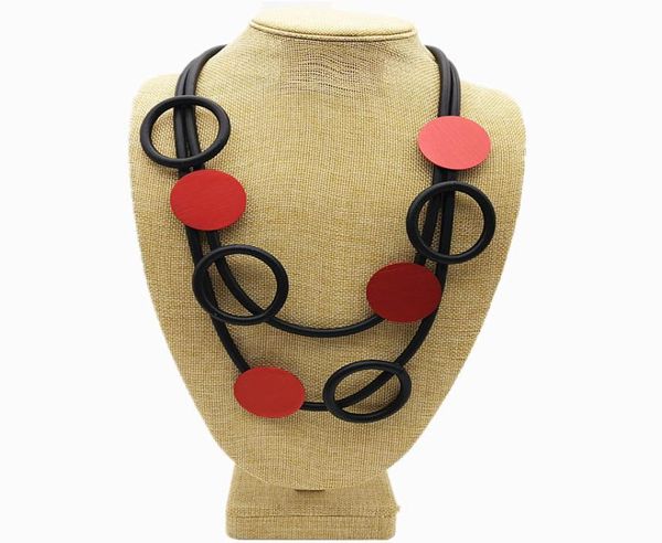 YDYDBZ красный металлический круглый кулон-колье для женщин винтажный черный круг резиновые одинаковые ожерелья богемная женская одежда Jewe2781639