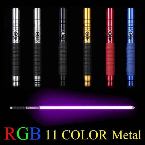 Zubehör Cosplay Metall Lichtschwert Mehrfarbiges Lichtschwert mit Sound LED Licht Spielzeug Geschenk Outdoor Kreativer Laser Blinkendes Kinder Lichtschwert W