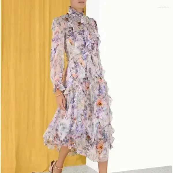Sıradan Elbiseler 2023 En Kalite Vintage Son Floral Flouce Floon Floon Kendi Kravat Boyun Çöp Parçası Parlama Kılıf Moda Bayanlar için