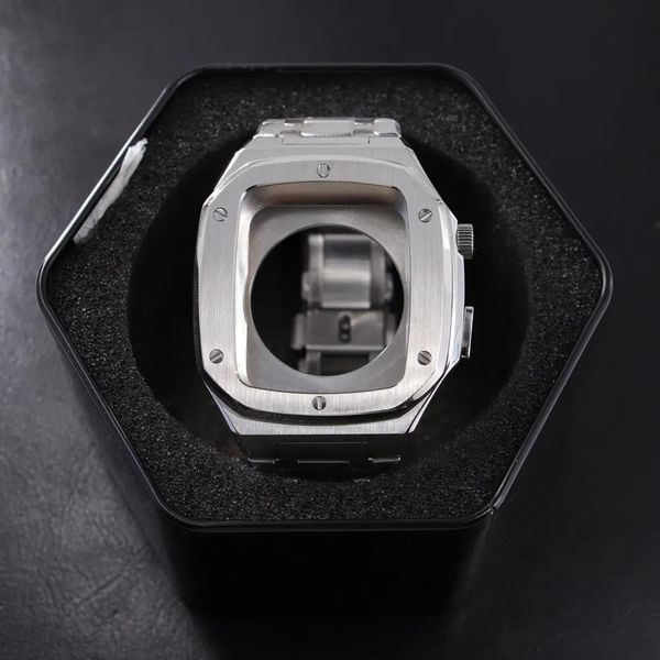 Kit di modifica degli accessori Custodia in metallo per gambe in metallo per la cinturino in acciaio inossidabile Smart Watch Band Smart Watch per iWatch Series 6 5 4