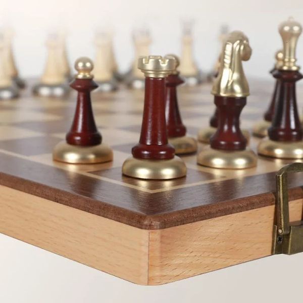 Conjunto de xadrez internacional de madeira de faia sólida de alta qualidade, 34 peças de metal 231225