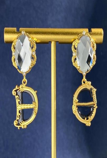 Orecchini a bottone da donna di nuova concezione G Letters pendenti in cristallo con diamanti placcati in oro 18 carati Gioielli firmati con clip per orecchio da donna anti allergia D986321416