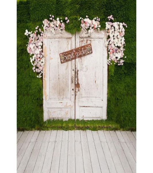 Cenários de parede verde para porta branca, piso de madeira, flores de primavera, jardim, fundo para estúdio de casamento, cenário pobooth 7706631
