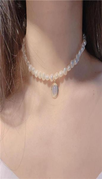 Collana girocollo con perle d'acqua dolce e vento barocco, pietra di luna, forma irregolare con catena a clavicola per temperamento femminile retrò di corte8012909