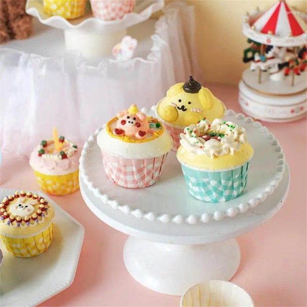 Backwerkzeuge 100 Muffinpapierbecher geformtes Dessert Cake Box Cup Family Holiday Party Supplies Set Röster