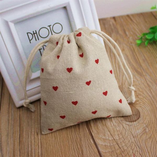 Kırmızı Kalp Keten Hediye Çantaları 9x12cm 10x15cm 13x17cm 50 Şeker Favor Çuval Makyaj Takıları Pouch250b