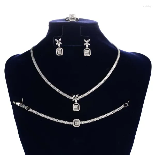 Collana Orecchini Set Gioielli HADIYANA Splendido braccialetto squisito Orecchini e anello Cubic Zirconia BN8982 Regali di anniversario