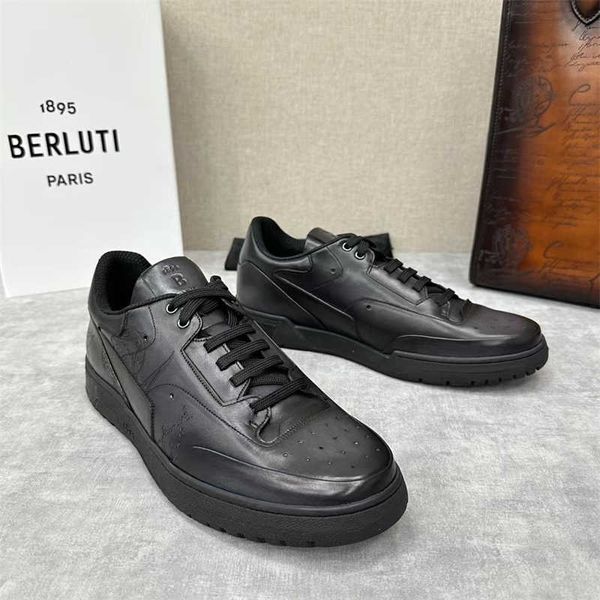 Designer Berluti vestido sapatos de couro sapatos masculinos Sapatos masculinos Sapatos esportivos versáteis sapatos de tábua casual de laço baixo