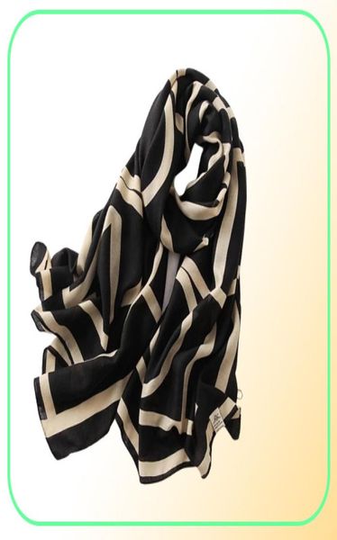 Scarves Luxury Women Cotton Scarf Large Shawls Pashmina Hijab Foulard Echarpe Brand Designer Print Lady Beach Stole Head4002429