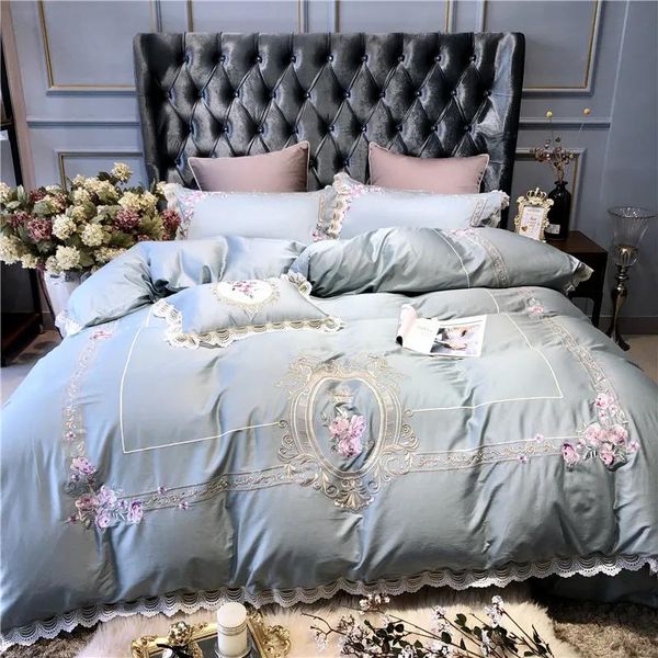 Ensembles Nouveau bleu clair rose broderie pastorale européenne ensemble de literie en coton égyptien housse de couette drap de lit taies d'oreiller en lin