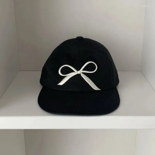 Caps de bola Nicho coreano Bow bordado chapéu de hip-hop para homens e mulheres Spring Summer Street Chapéus de beisebol casuais ajustáveis ​​no verão