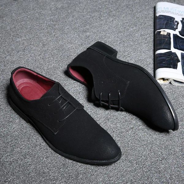 Scarpe eleganti Derby retrò comode per uomo Scarpe da festa di nozze casual da lavoro in pelle scamosciata cucite in stile britannico