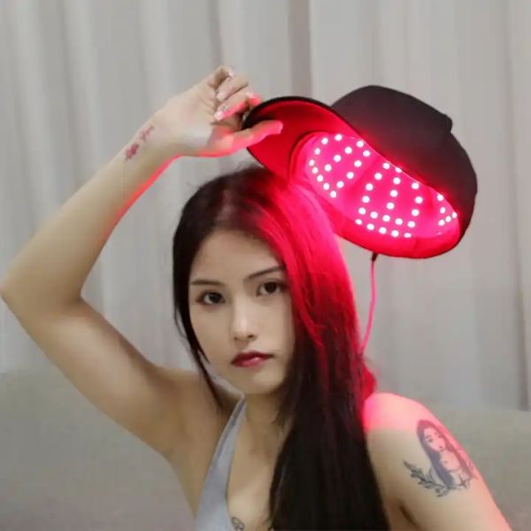 HHE luci rosse portatili 670 nm e 810 nm a infrarossi per la crescita del casco per la perdita di capelli Crescita del cappello di terapia con luce rossa più alta