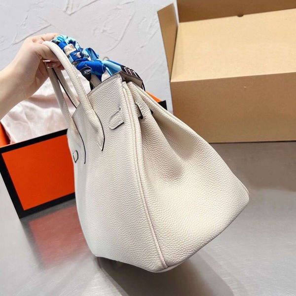 Mode Frauen Leder einzelner Schulter -Crossbody -Tasche 10A Top -Qualität Handtasche Lock Catch Schal Geschenkasche 30 cm Einkaufstasche Valentinstag Geschenk mit großer Kapazität