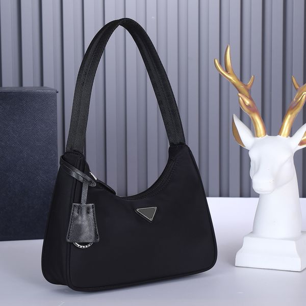 Designers Bags Luxurys Totes Handbags Pieces Bags 2005 Crossbody Hobo Purses Wallet Bag Large Capacity Letters