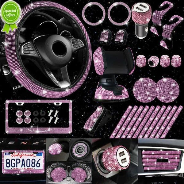 Acessórios Novos 27 Pcs Bling Acessórios para carro Conjunto de capa de volante automático Moldura da placa de licença Auto Vent Outlet Guarnição Carregador USB Suporte de telefone para carro