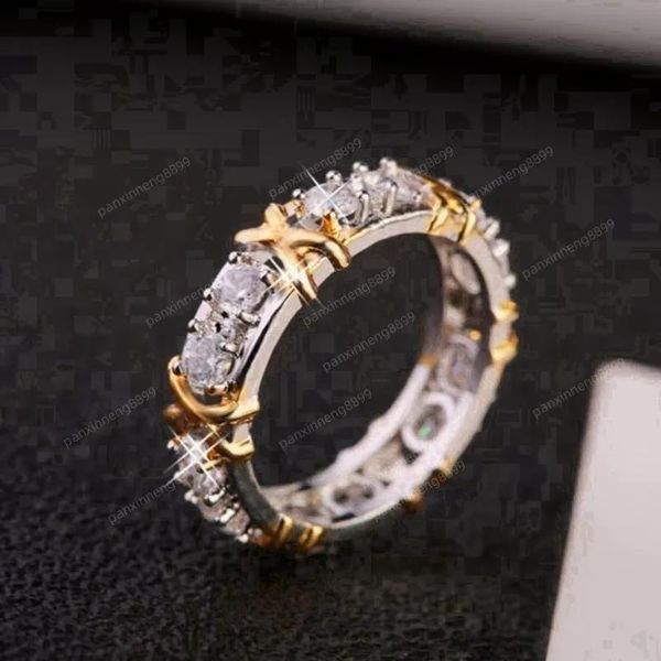 Anelli di design a forma di X in acciaio al titanio Sier Love Cross tra diamanti Uomo e donna Gioielli in oro rosa Coppia anello regalo con scatola