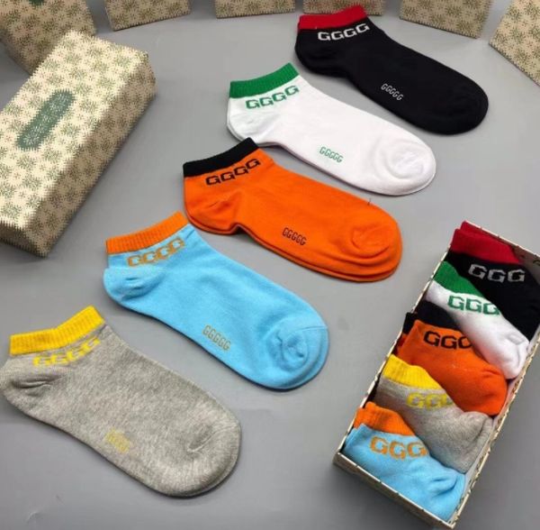 Kadın Sport Sock Calsetinler Largos Disigner Çorap Kadın STOCKING SAF Pamuk Spor Suplings Sock Emici Nefes Alabilir Kısa Tekne Çorapları Lüks Spor GHDFJDJ