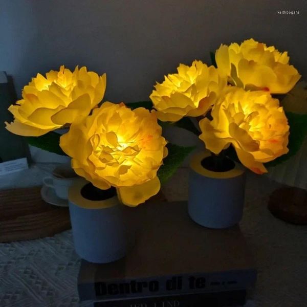 Lampade da tavolo Girasole oltre alla lampada Luce notturna a LED Bouquet di peonia Ins coreano per la camera da letto Decorazioni per la casa Regalo per bambini