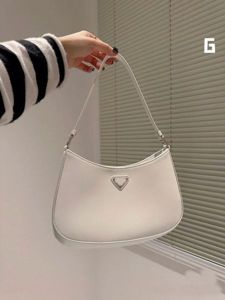 Moda Tasarımcı Çanta Klasik Lady Omuz Çantası Crossbody Çanta Koltuk Alt Alt Alt Alt Alt Çanta Siyah Kristal Bayanlar El Çantası Avrupa Trend Siyah Pembe Yeşil Beyaz Çanta