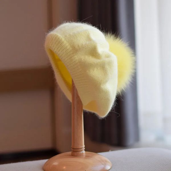 Şapkada Japon Angora Tavşan Bere Kadınlar için Kış Sıcak Yumuşak Örgü Bere Mink Pom Yün Kapağı Toptan 231226