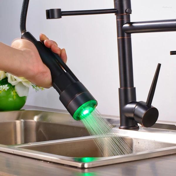 Rubinetti della cucina Vidric LED Light Rubinetto Beccuccio girevole Abbassare il bagno Lavello Miscelatore Rubinetto Montaggio su ponte Acqua fredda Cr