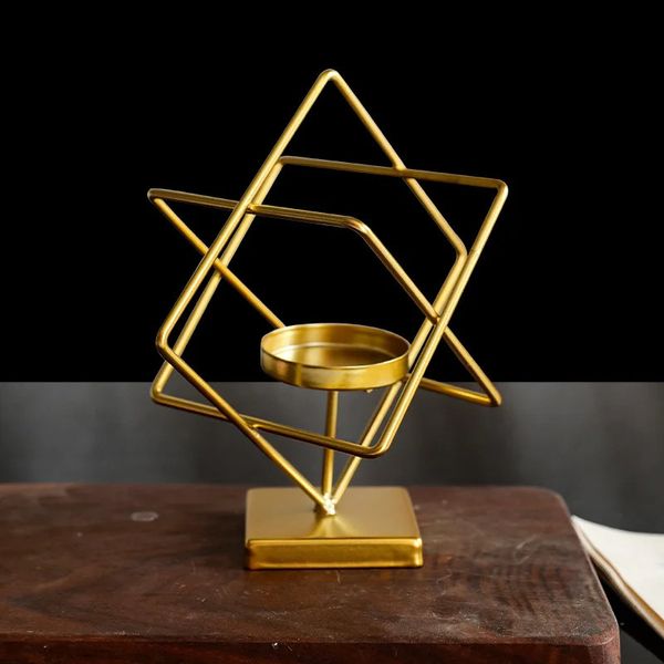 Portacandele di arte geometrica Ornamenti di lusso per soggiorno Artigianato in metallo Design moderno Decorazioni per la casa Decorazione candelieri in oro 231226