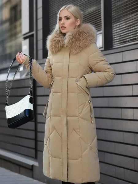 Piumino da donna Parka Nuova giacca invernale da donna 2023 Moda di media lunghezza Slim sopra il ginocchio Collo in pelliccia Cappotto di cotone spesso Elegante Parka rosso Abbigliamento donna J231227