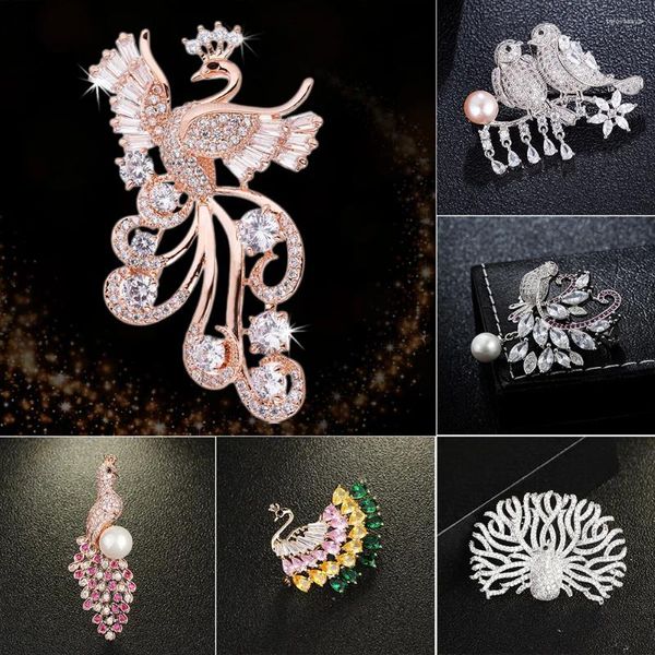 Broches cinco estilos de alta qualidade broche de pavão micro-incrustação zircônia cúbica elegante cristal pássaro pinos para presente feminino