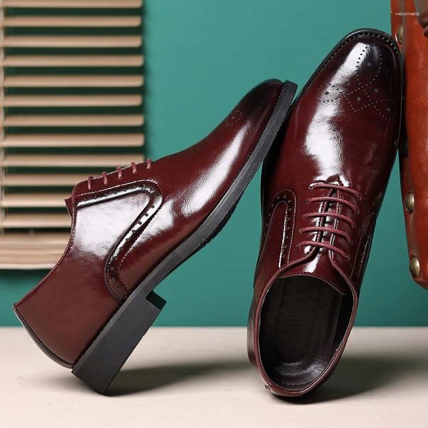 Sapatos de vestido Clássico Oxfords Meio Brogue Plain-Toe Retro Toe Confortável para Homens Couro Lace-up Business Wedding Party Shoe