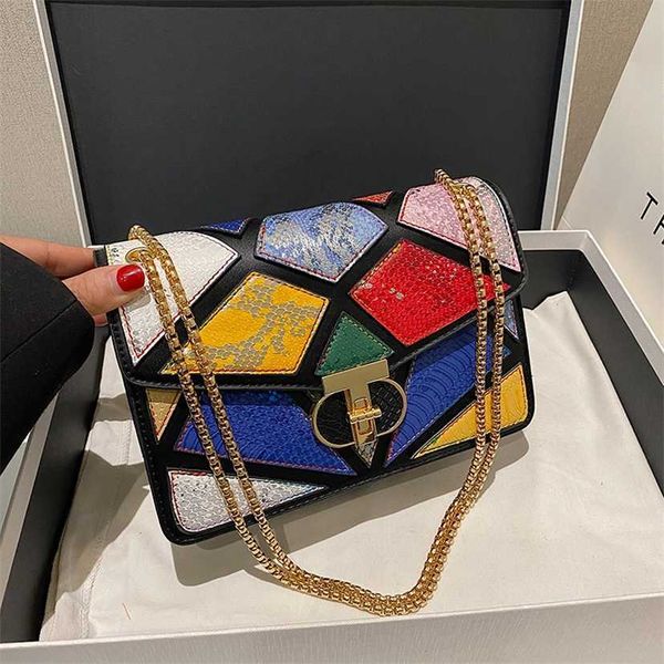 Tasarımcı% 28 İndirim Yeni Üst düzey Moda Kilit Tokalı Küçük Kare Niş ve Kişiselleştirilmiş Bir Omuz Zinciri Crossbody Çantası