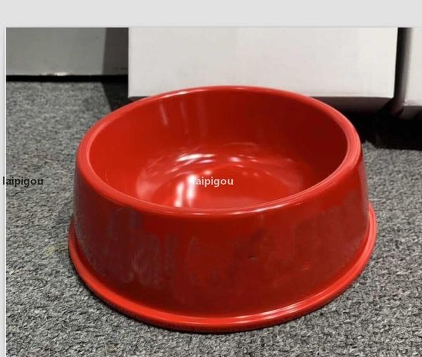 Trova simile Ciotole per cani da compagnia Forniture Lettera Stampa Animali domestici Ciotola in PVC Alimentatori per cani Bulldog di alta qualità Rosso Nero Due colori H Wu