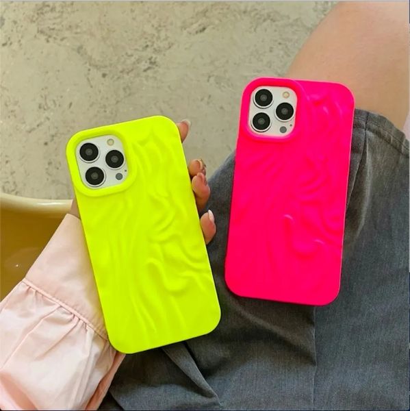 Custodia per telefono rugosa in silicone carino per iPhone 15 14 Pro Max 13 12 Pro 11 Cover morbida in TPU fluorescente 3D