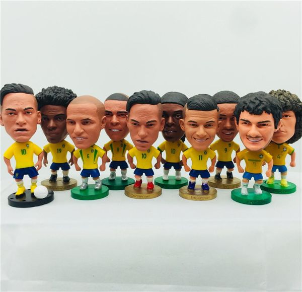 Soccerwe 65 cm Altezza Soccer Doll Brasile Neymar Jr Jesus Ronaldo Ronaldinho Carlos Coutinho Marcelo Doll Giallo Kit Regalo di Natale5599428