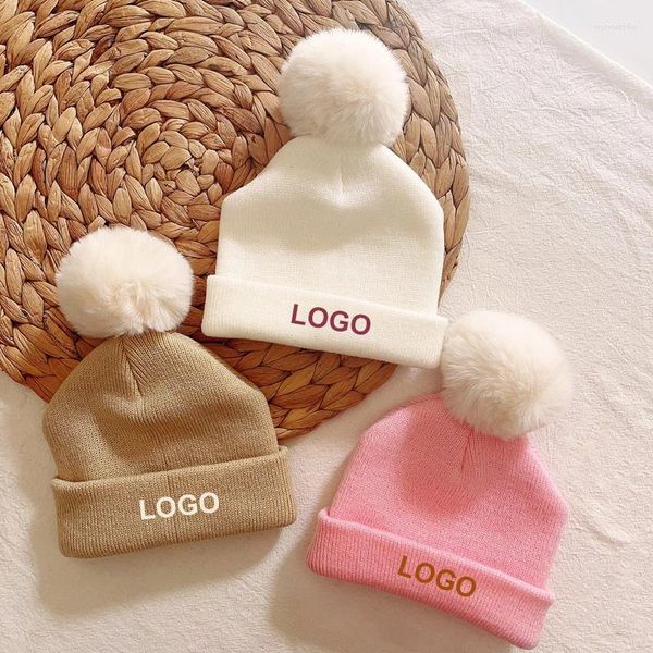 Berets Custom от 6 месяцев до 2 лет теплые вязаные детские шапочки с именем розовый хаки белый цвет шариковой шарик для мяча милые зимние шляпы